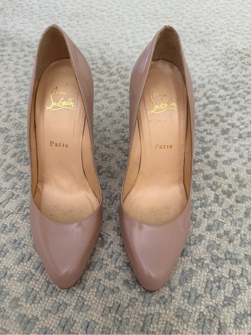 Christian Louboutin Dolly Blush Patent Leather Pointed-Toe Pumps size 39